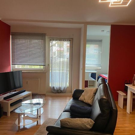 Zwei Zimmer Appartment mit Balkon und Stellplatz voll möbliert Trier Exterior foto