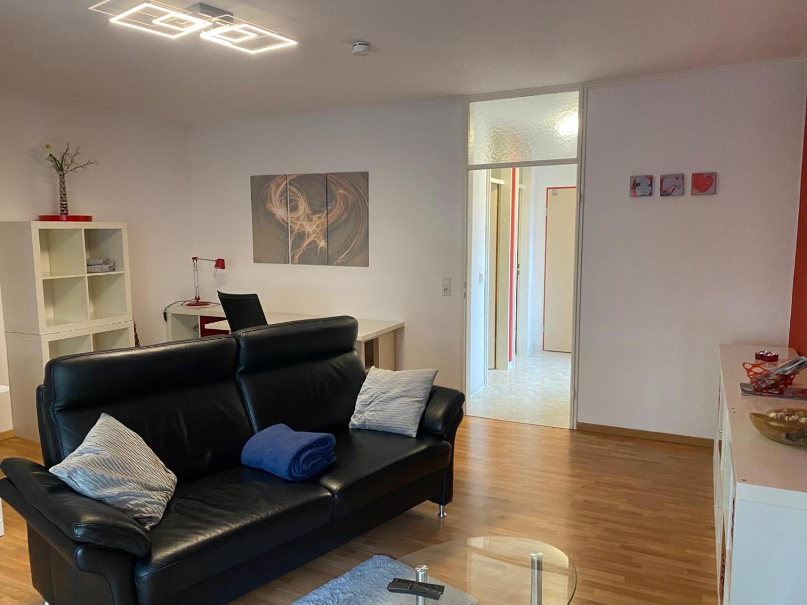Zwei Zimmer Appartment mit Balkon und Stellplatz voll möbliert Trier Exterior foto